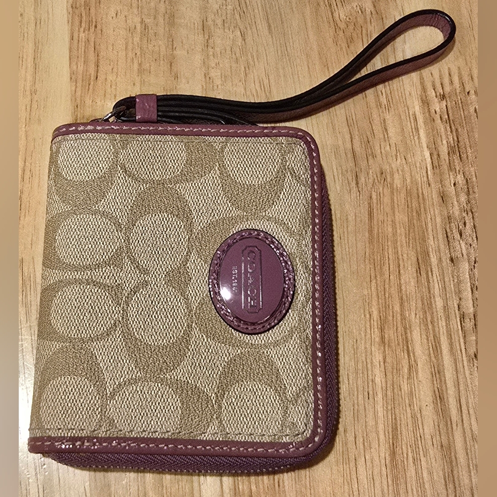 Coach wallet/wristlet